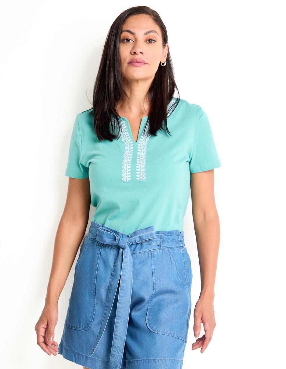 Playera manga corta cuello mao para mujer Playera manga corta cuello mao para mujer
