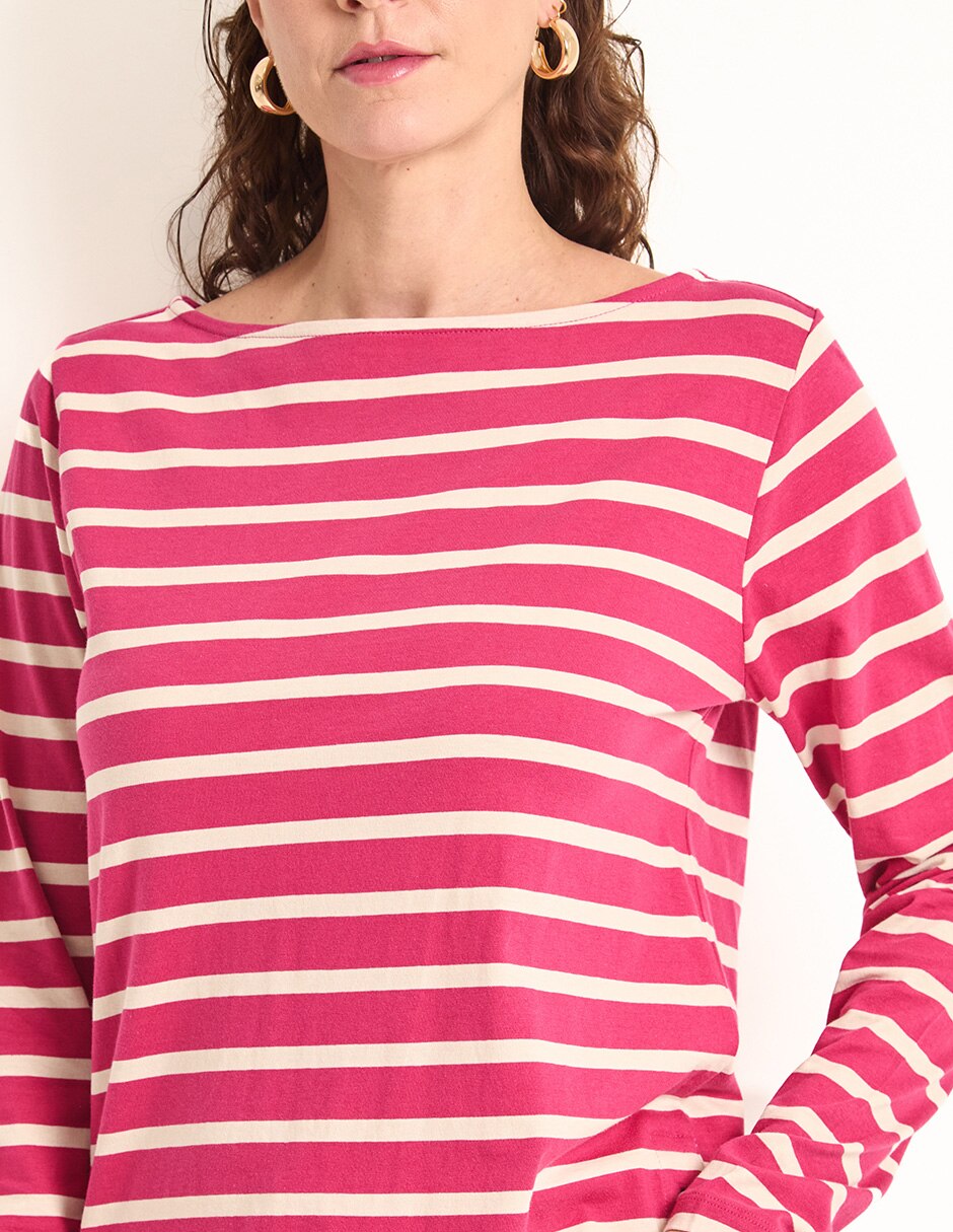 Playera manga larga Weekend cuello ojal para mujer