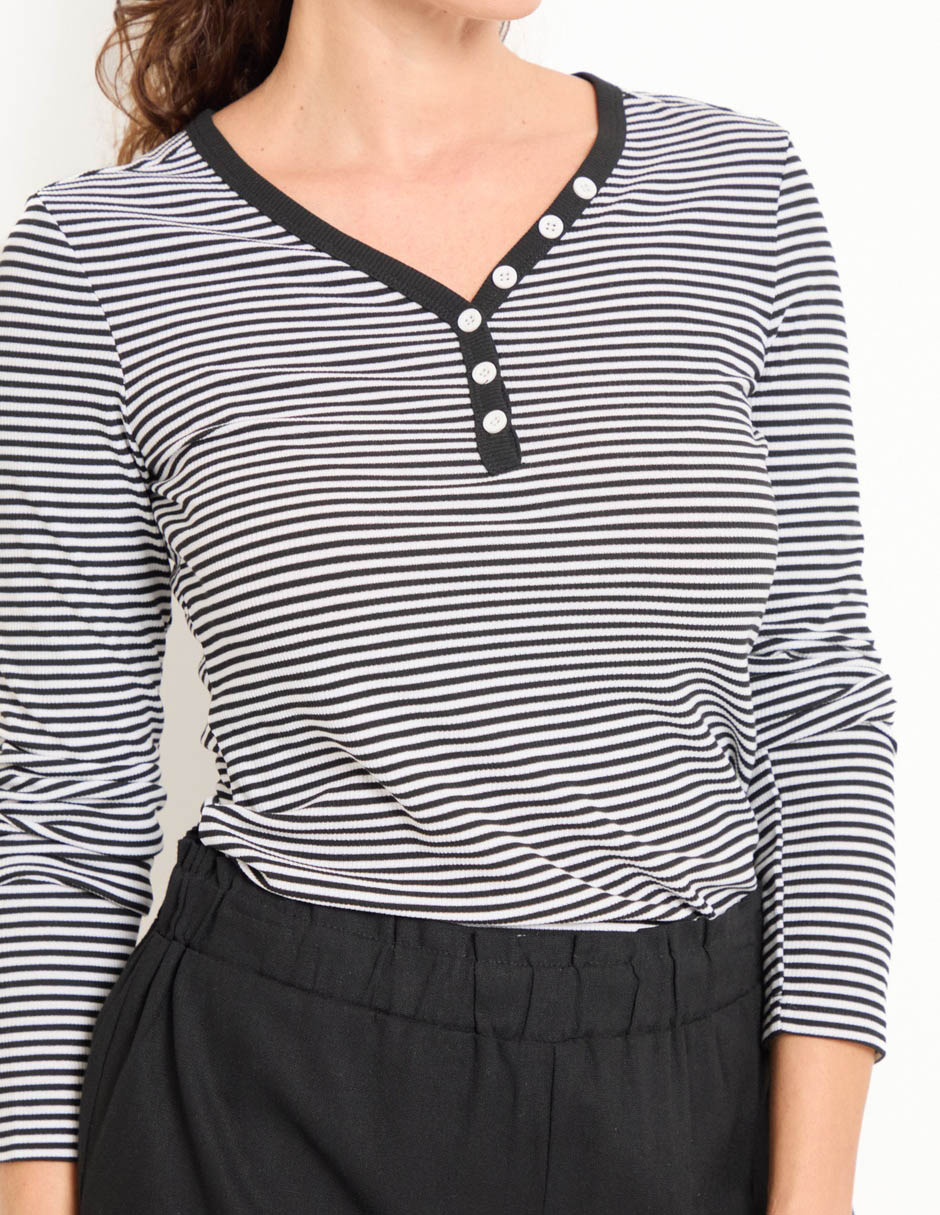 Playera manga larga cuello henley para mujer 2