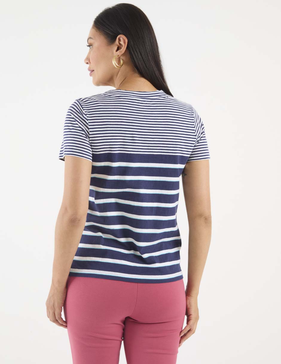 Playera manga corta Weekend cuello redondo para mujer