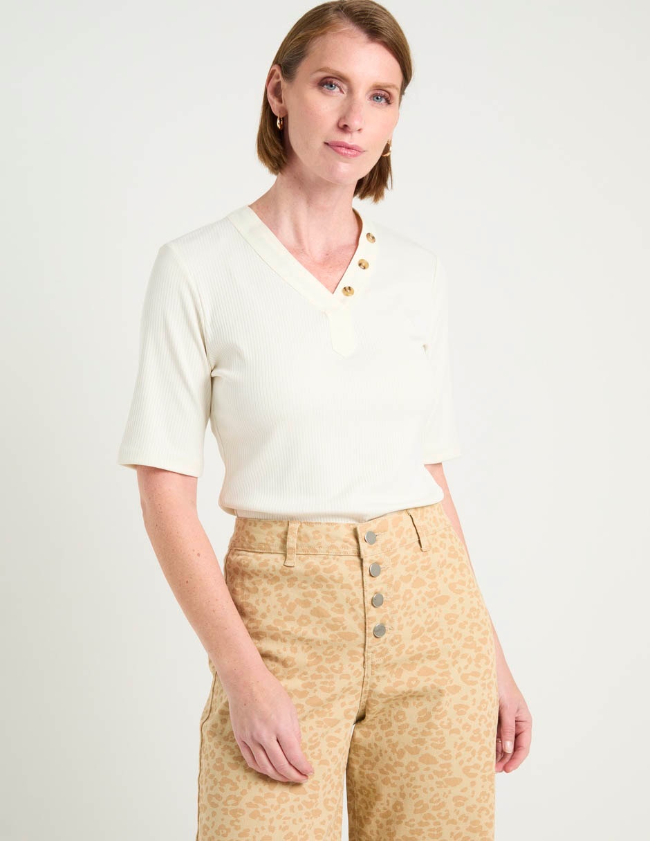 Playera manga al codo cuello V para mujer