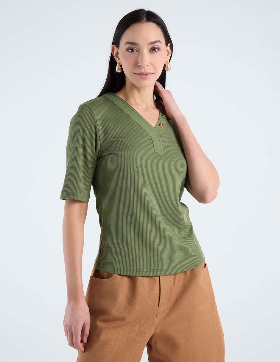 Playera manga al codo cuello V para mujer Playera manga al codo cuello V para mujer