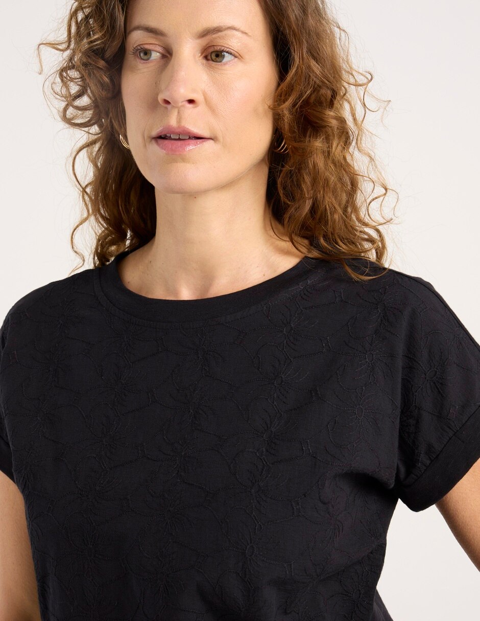 Playera manga corta cuello redondo para mujer 4