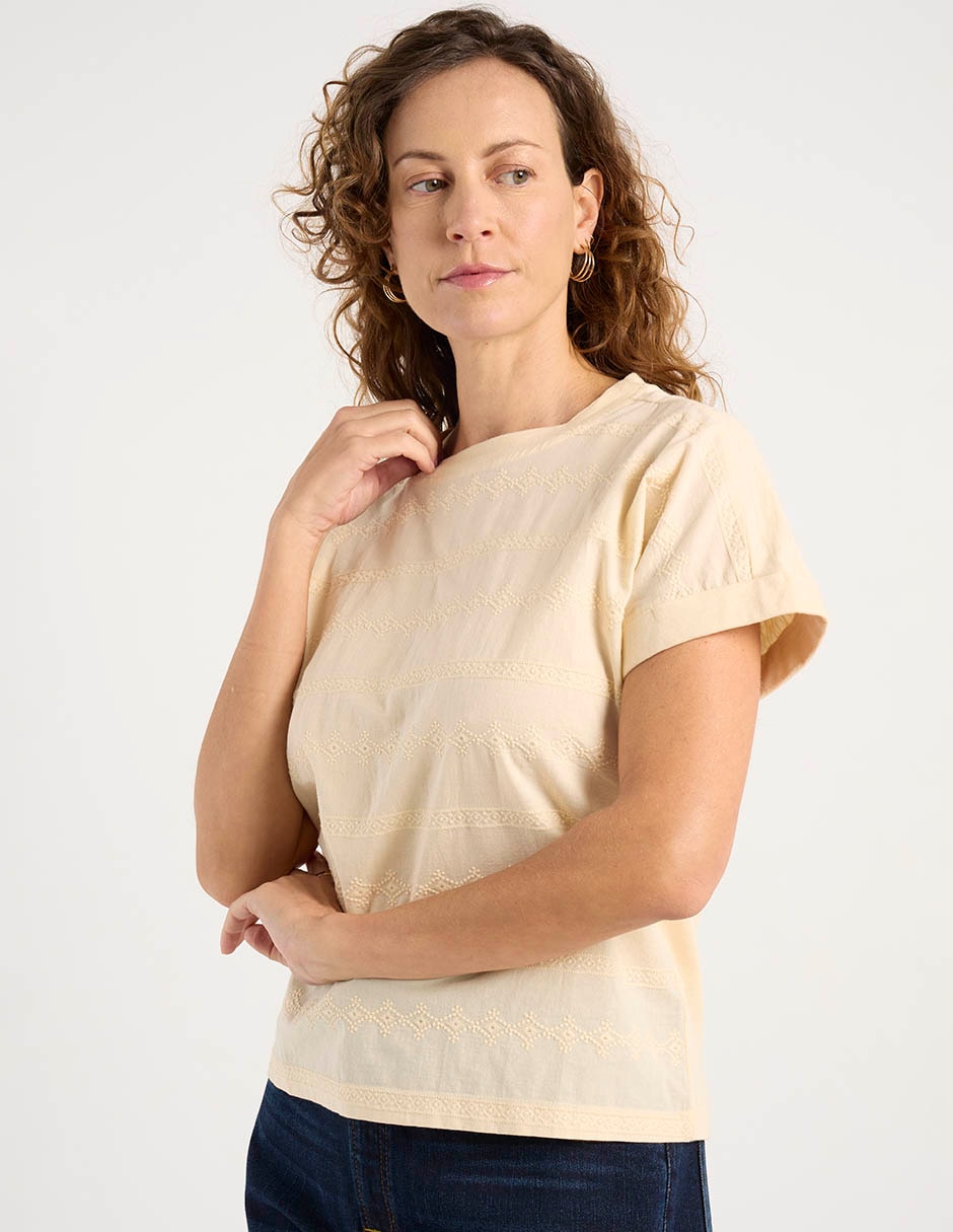 Playera manga corta Weekend cuello redondo para mujer