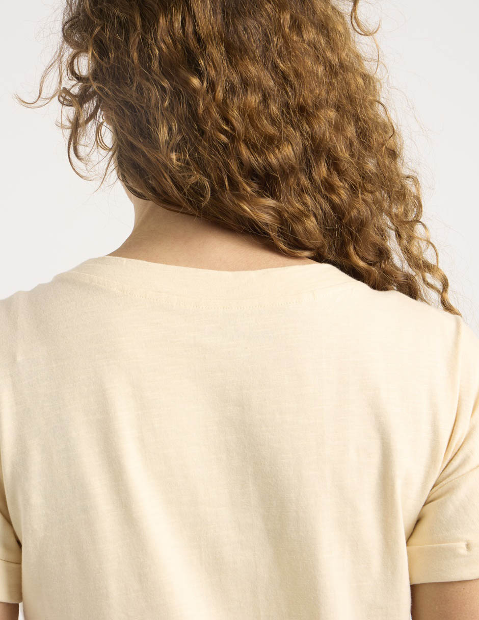 Playera manga corta Weekend cuello redondo para mujer