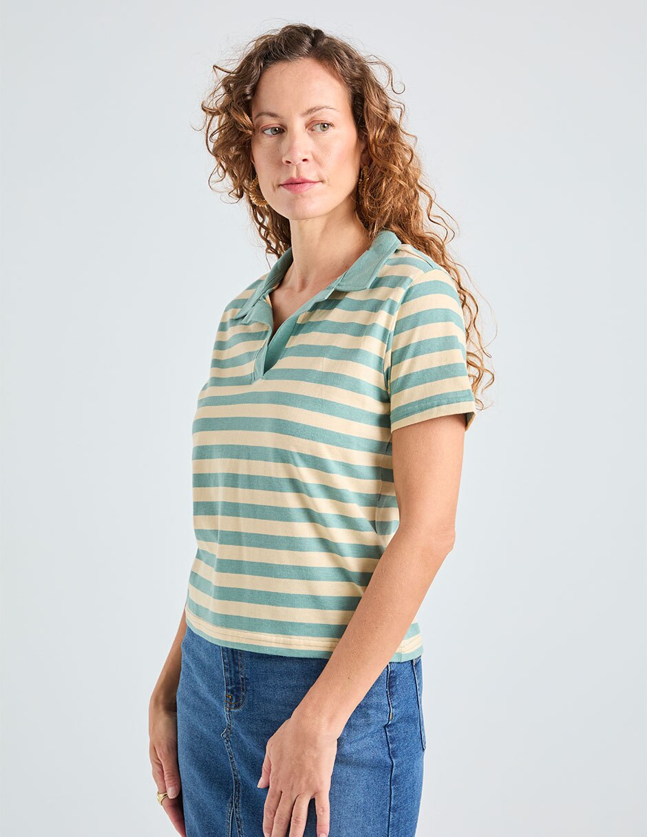 Playera manga corta cuello camisero para mujer