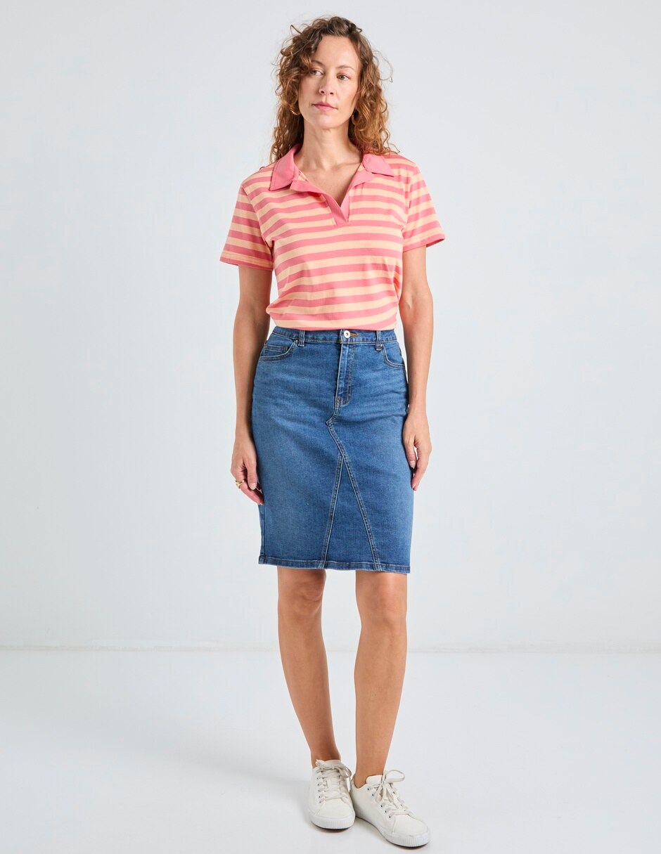 Playera manga corta Weekend cuello camisero para mujer