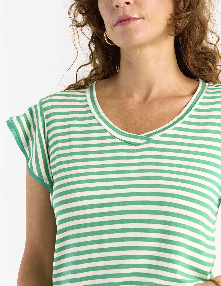 Playera manga corta Weekend cuello v para mujer