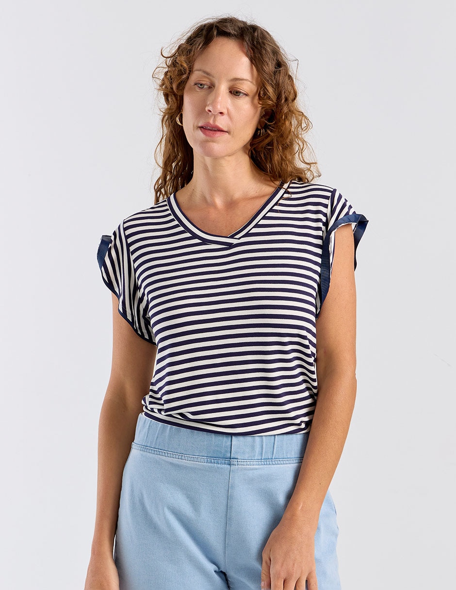 Playera manga corta Weekend cuello v para mujer