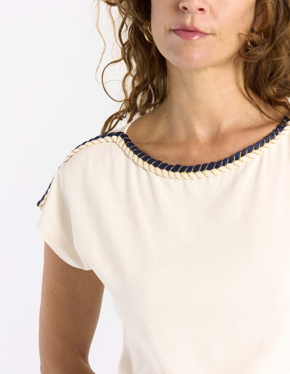 Playera manga corta Weekend cuello redondo para mujer