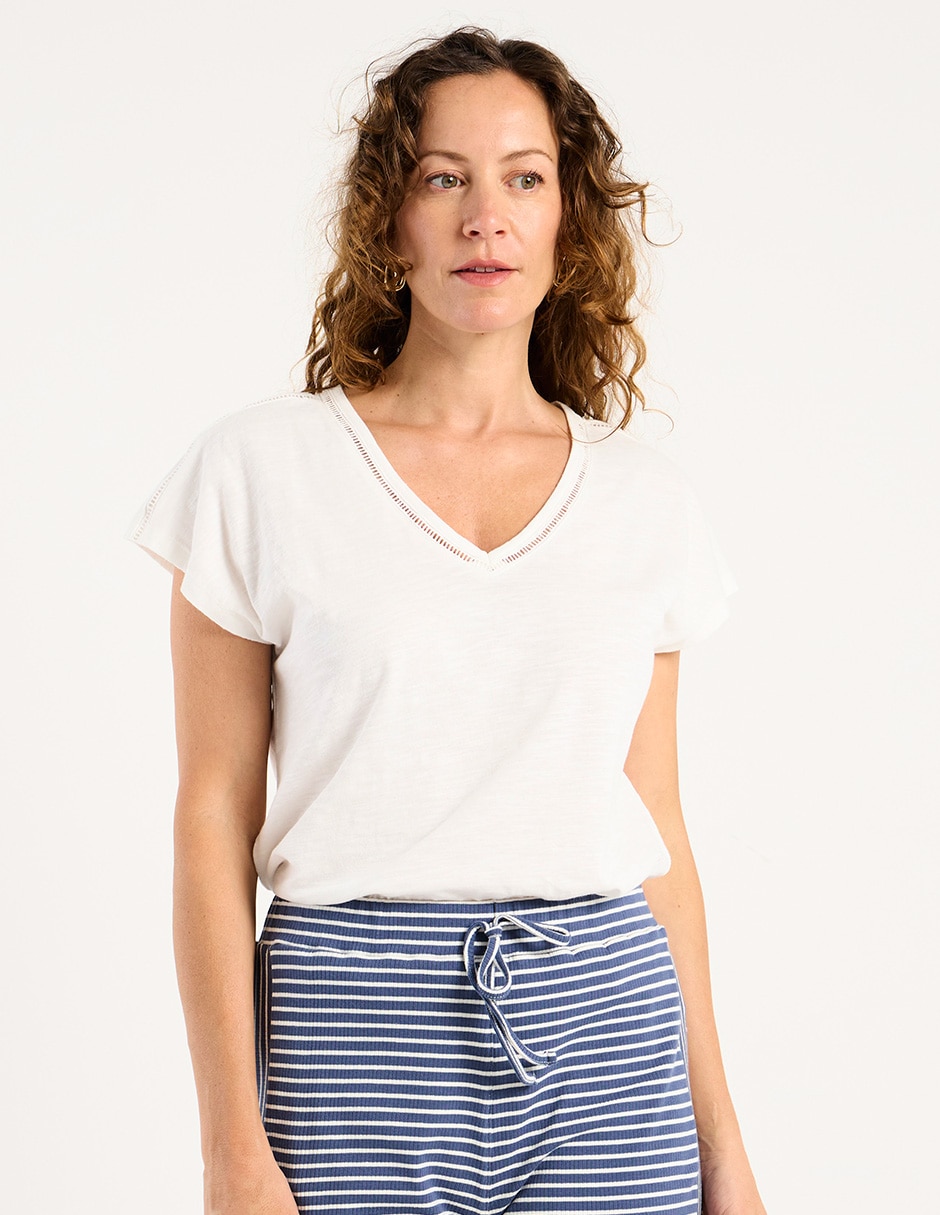 Playera manga corta cuello V para mujer Playera manga corta cuello V para mujer