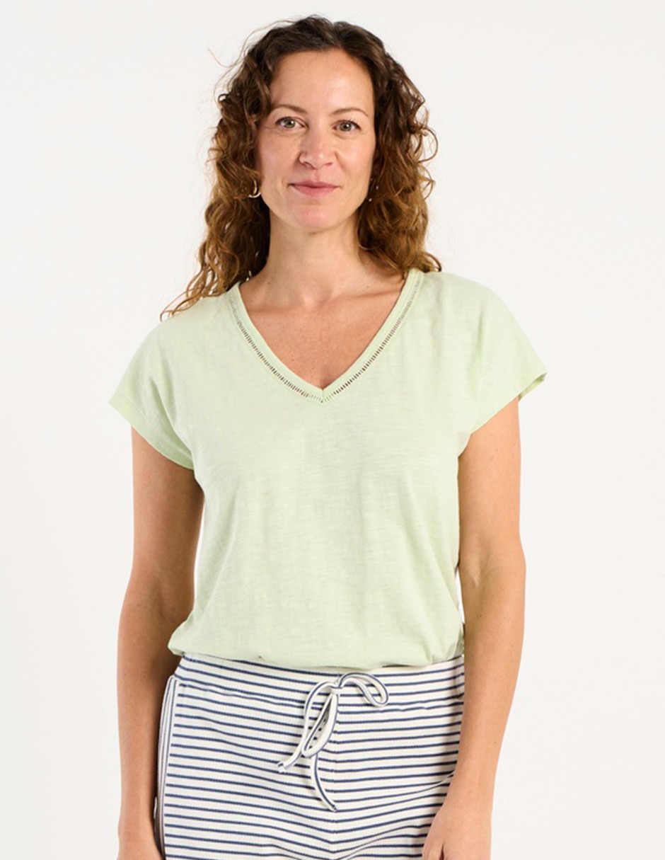 Playera manga corta cuello V para mujer Playera manga corta cuello V para mujer