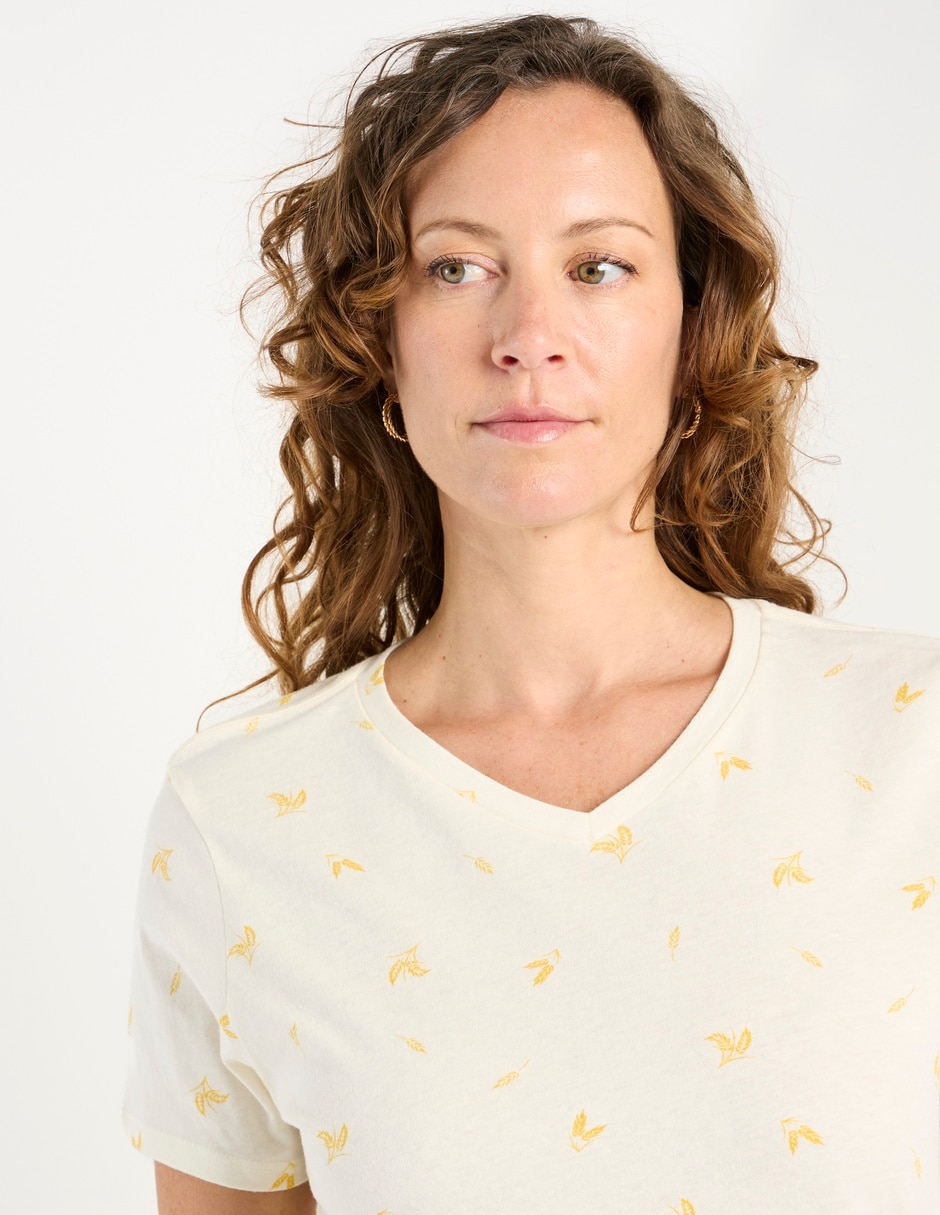 Playera manga corta Weekend cuello v para mujer