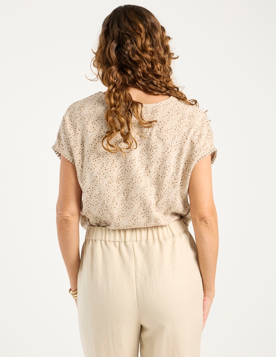 Blusa Weekend manga corta para mujer 11