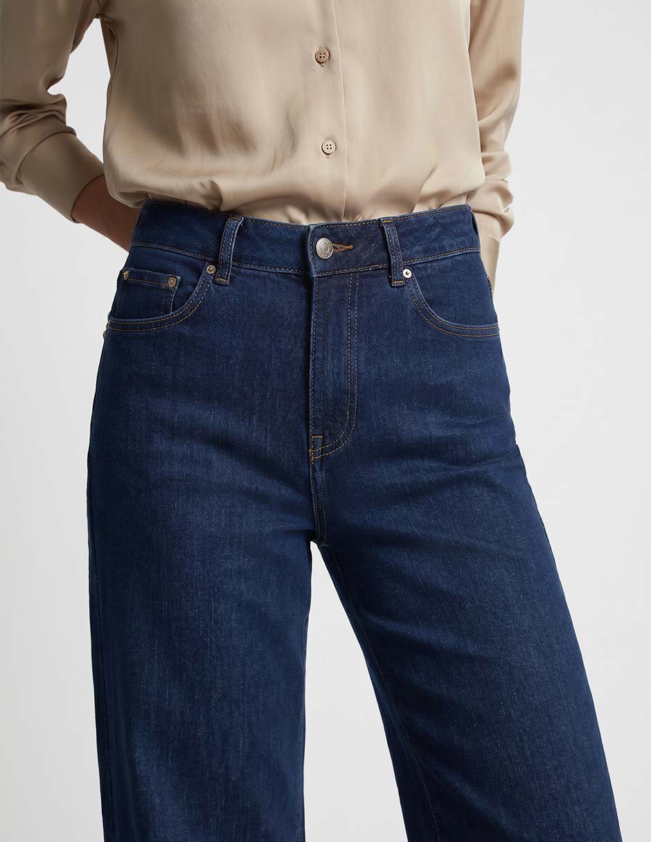 Jeans acampanado corte cintura para mujer 3