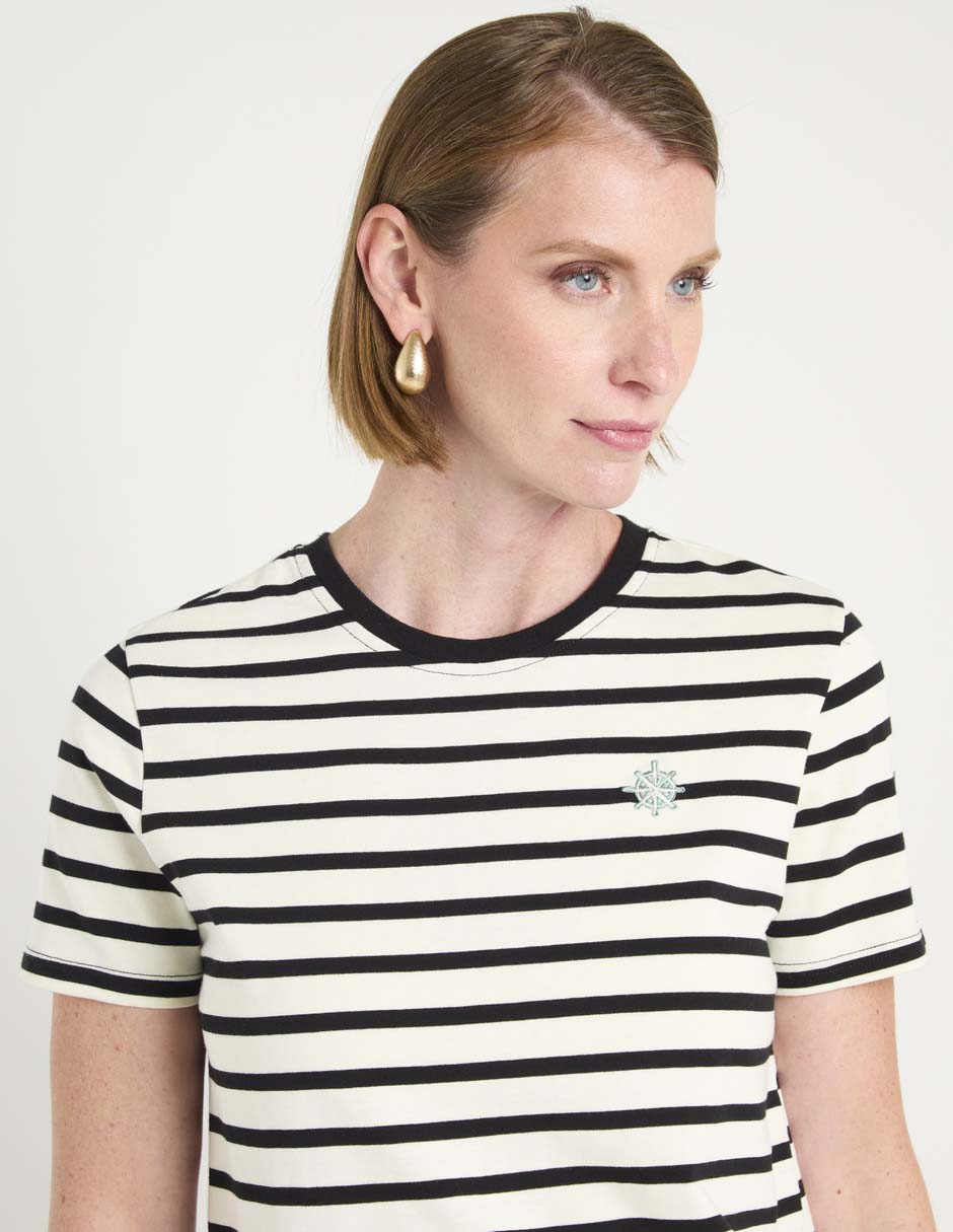 Playera manga corta Weekend cuello redondo para mujer