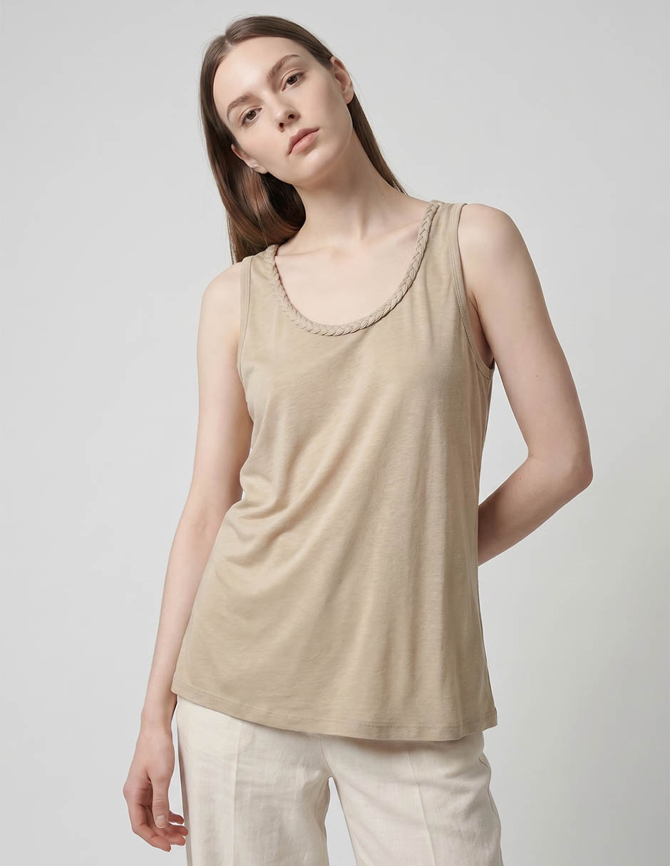 Playera Weekend cuello redondo para mujer