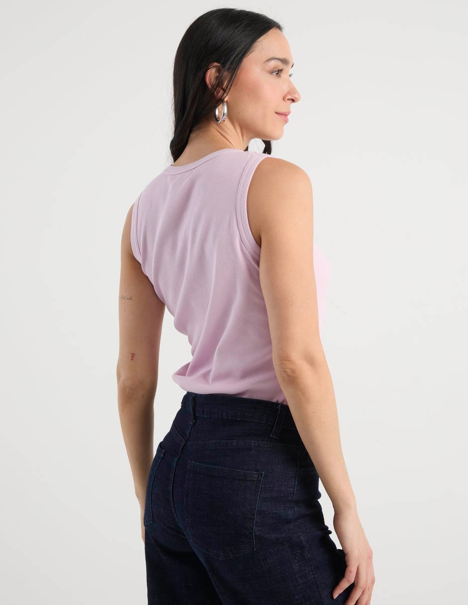 Top cuello con botón 6