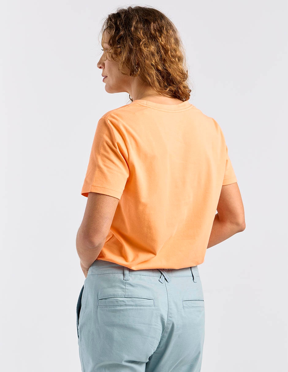 Playera manga corta cuello redondo para mujer 6