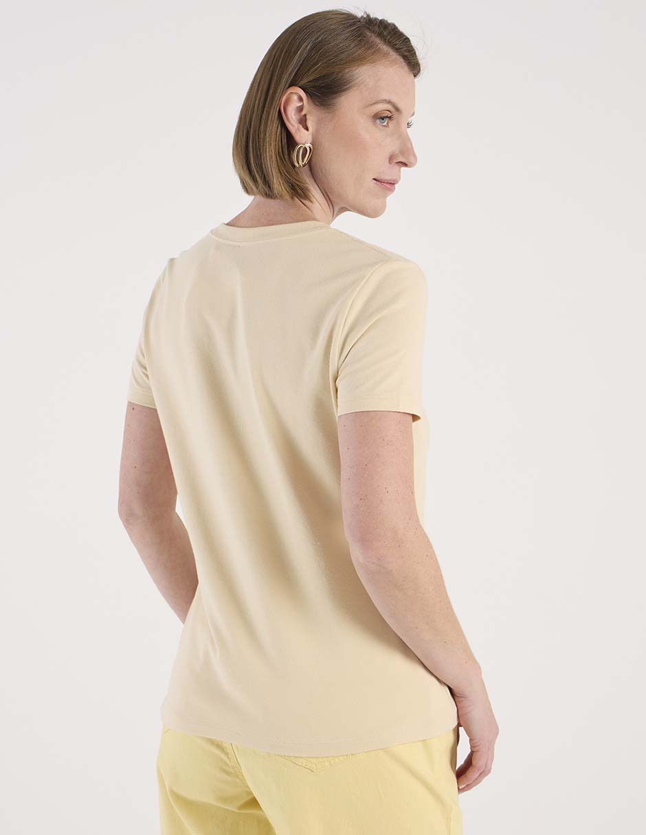Playera manga corta Weekend cuello V para mujer