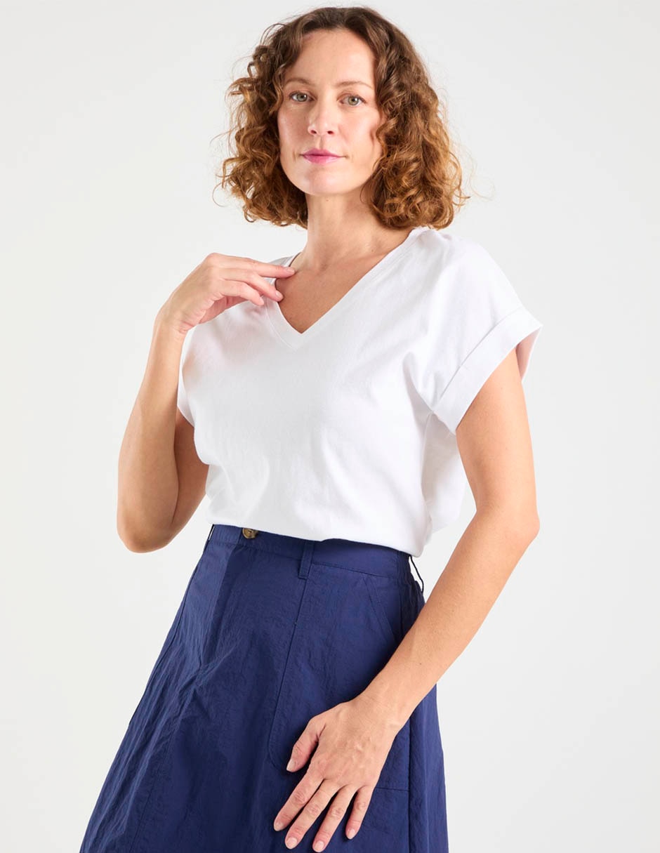 Playera manga corta cuello v para mujer 2