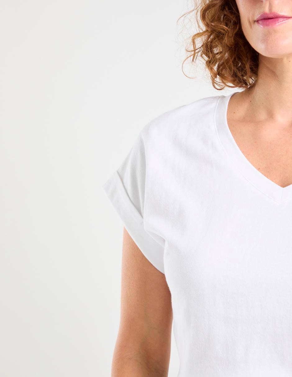 Playera manga corta cuello v para mujer 5