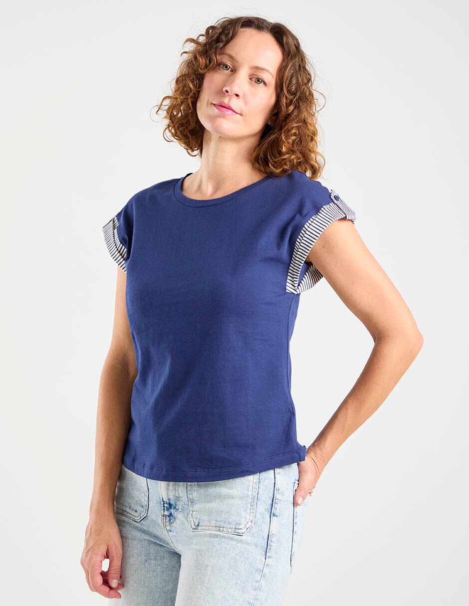 Playera manga corta Weekend cuello redondo para mujer