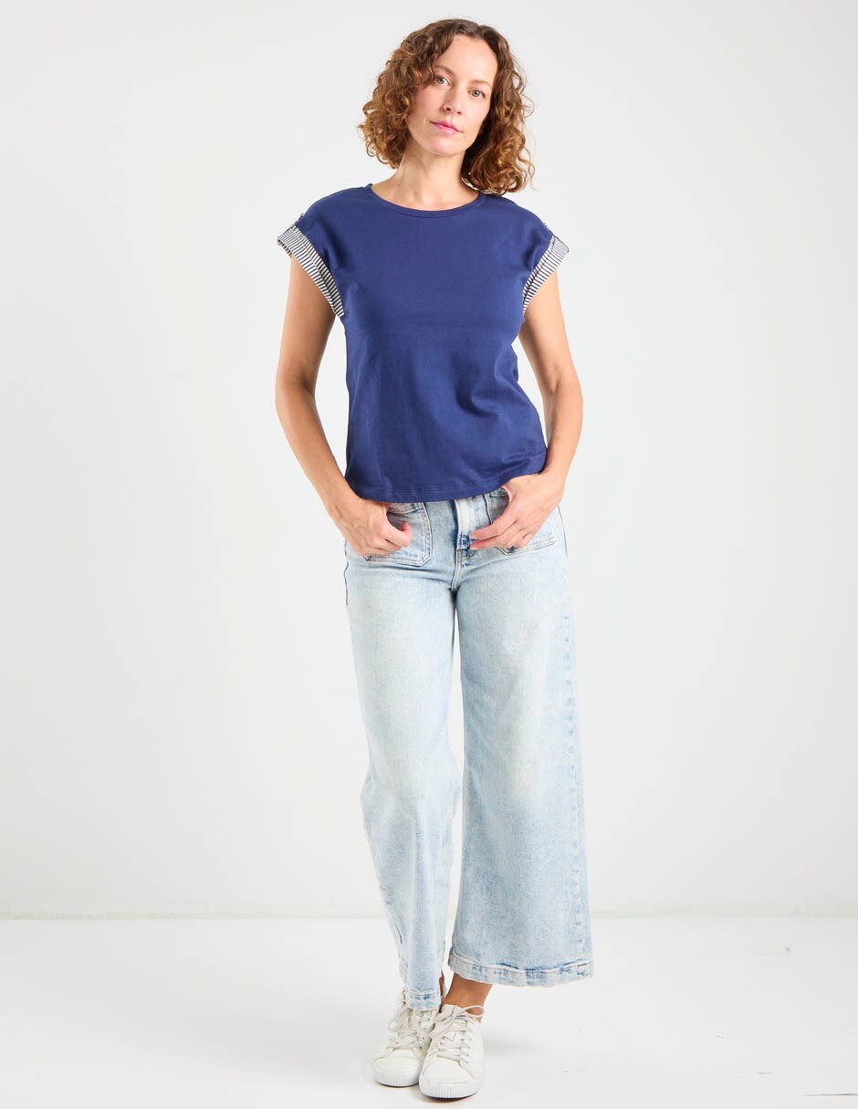 Playera manga corta Weekend cuello redondo para mujer