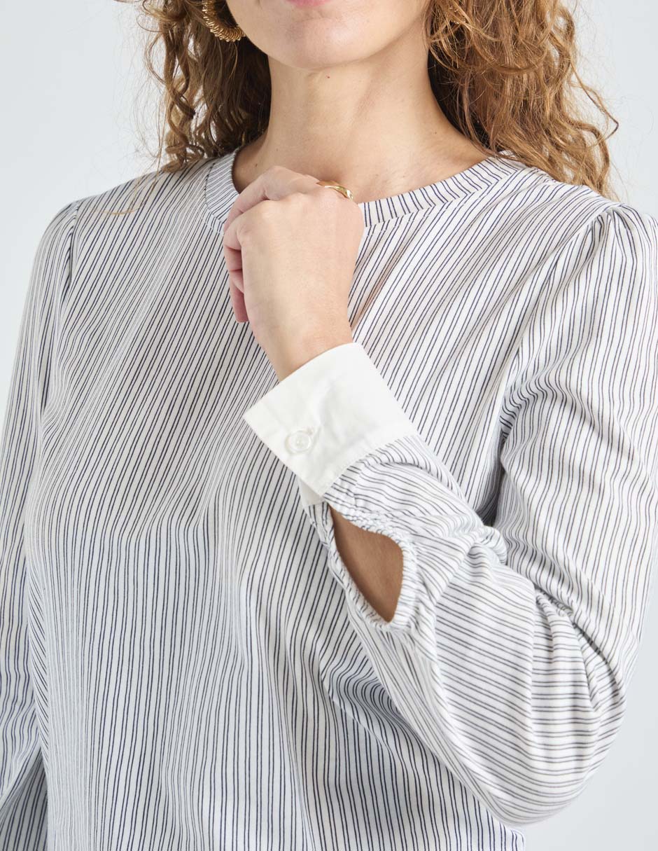 Blusa Weekend manga larga para mujer