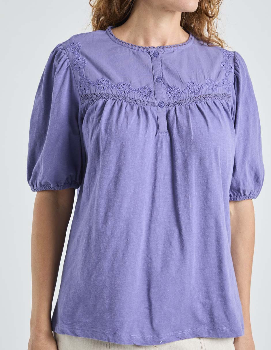 Blusa Weekend manga corta para mujer