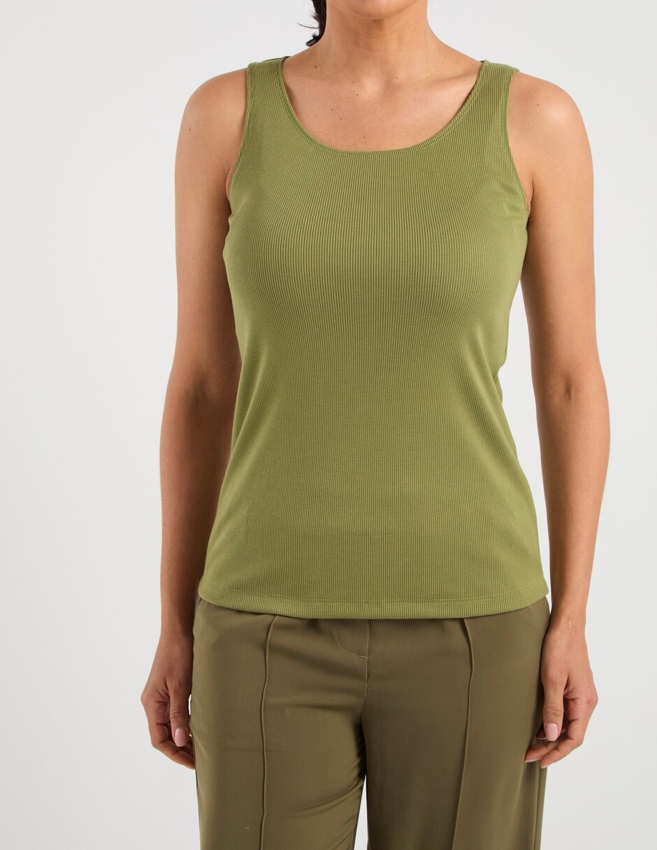 Playera tank cuello redondo para mujer 7