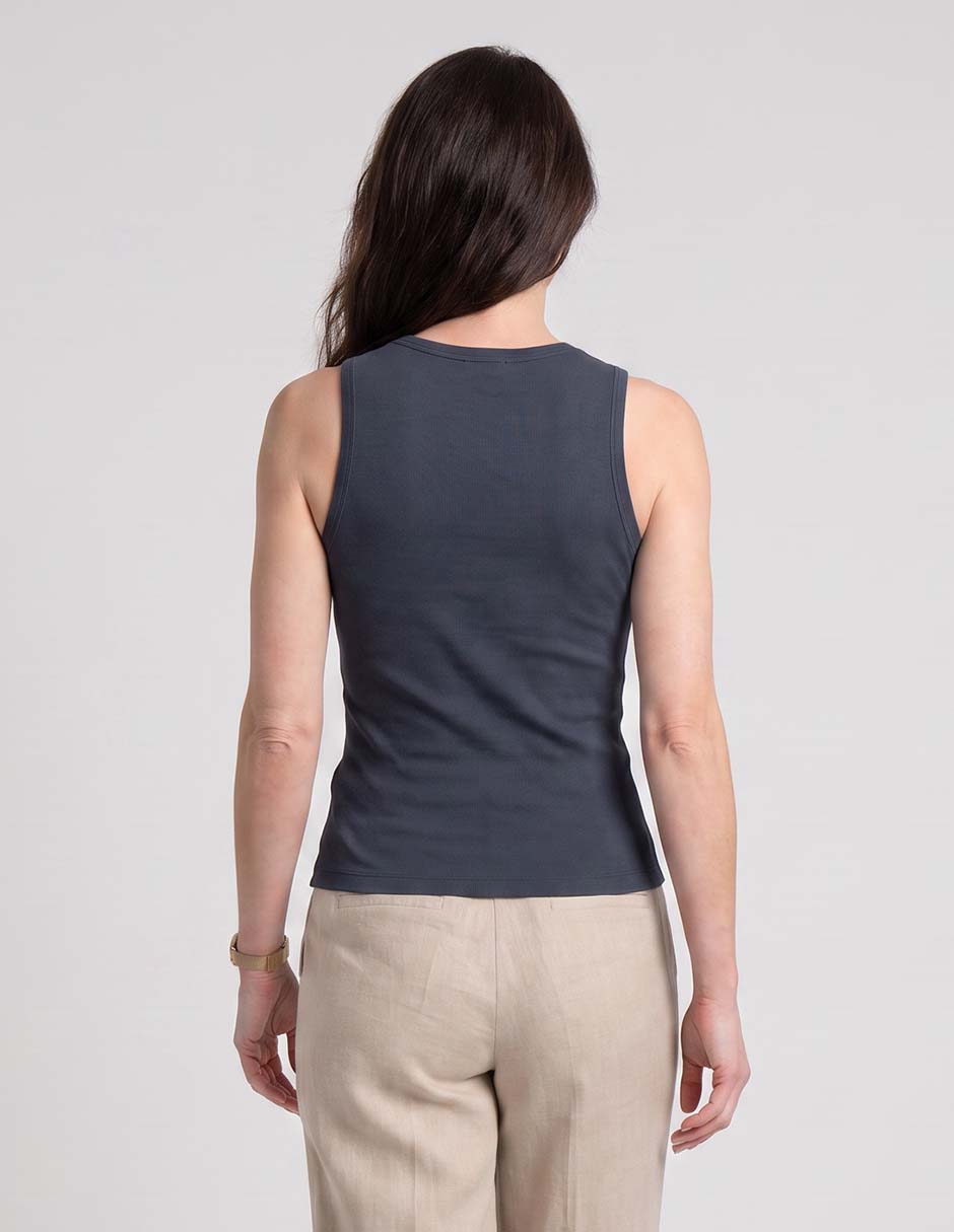 Top cuello redondo escote regular tirante ancho 3