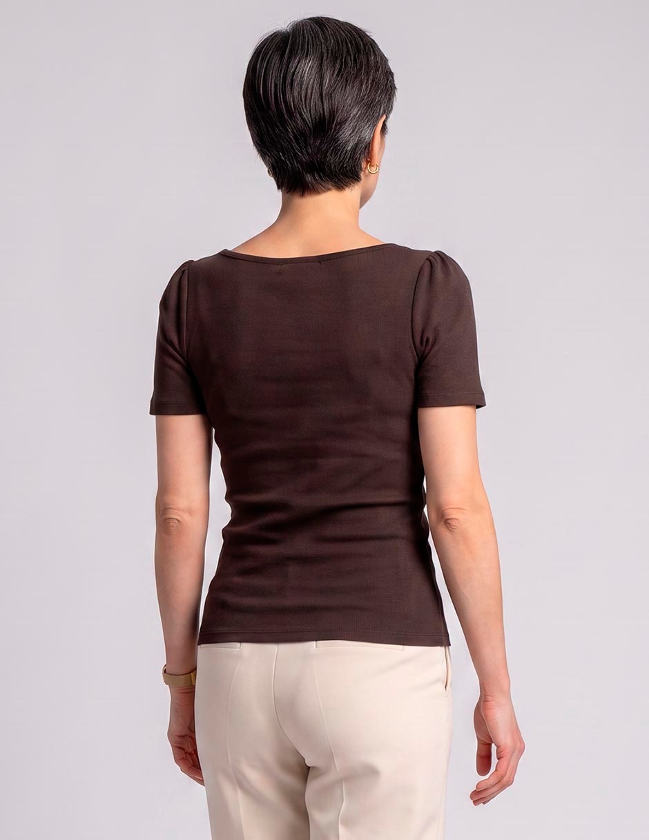 Playera manga corta cuello cuadrado mujer 2