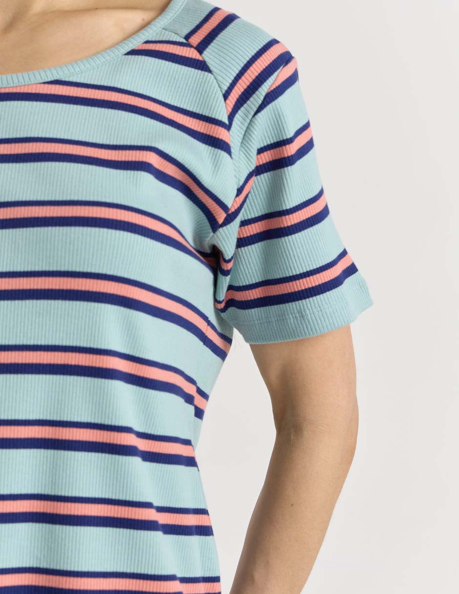 Playera manga corta Weekend cuello redondo para mujer