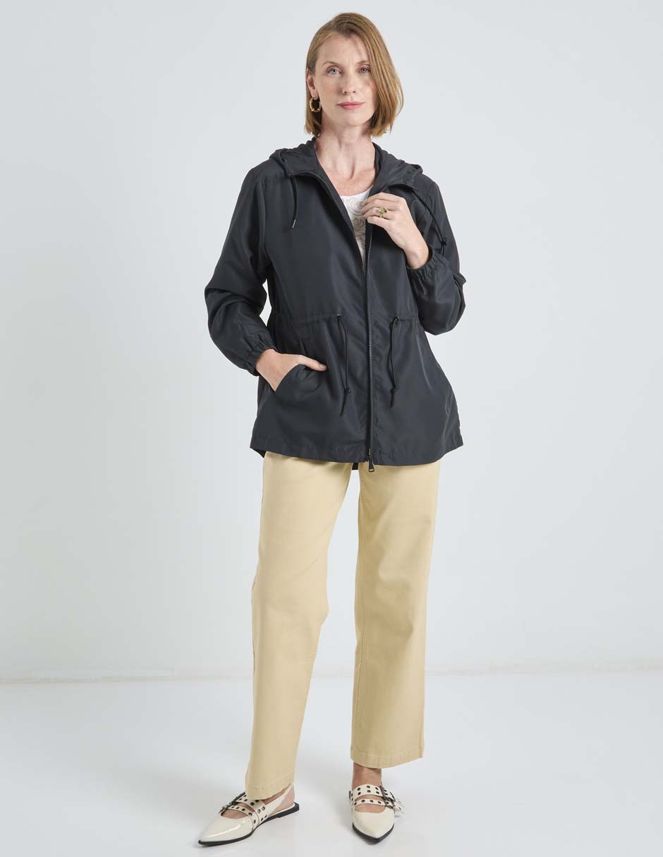 Chamarra impermeable para mujer 4